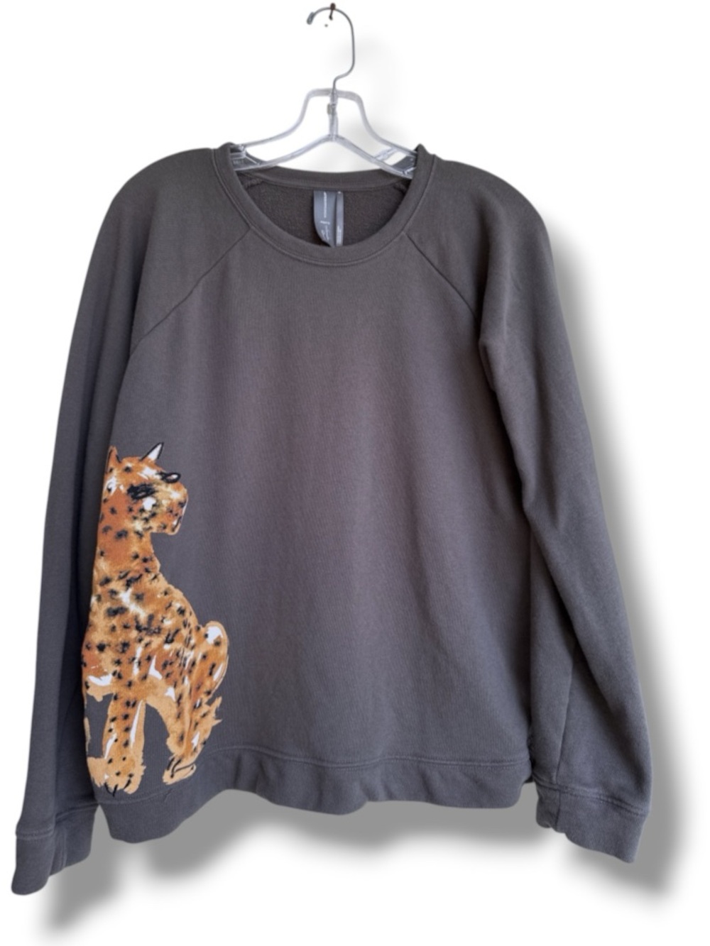 By Anthropologie LouLou Avenue Cheetah Graphic Sweatshirt Size Medium - Picture 2 of 12